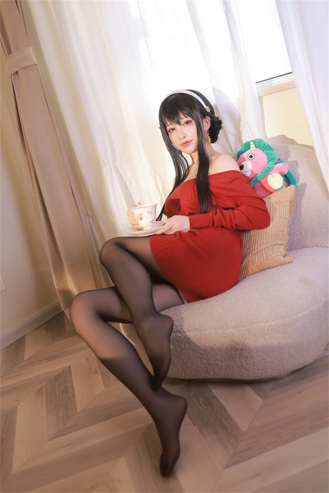 水淼Aqua NO.128 约尔 红毛衣 Cosplay 图集